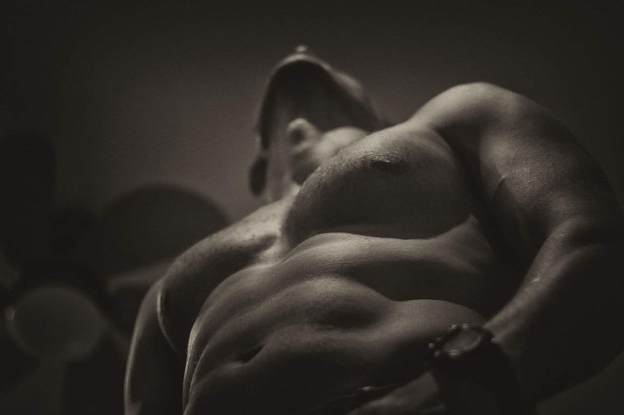 How men can sell their gay porn in 2022 – UPDATED